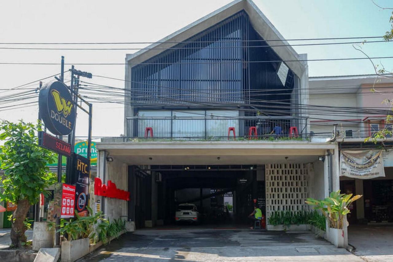 RedDoorz Plus near Kawasan Sam Poo Kong Semarang Luaran gambar